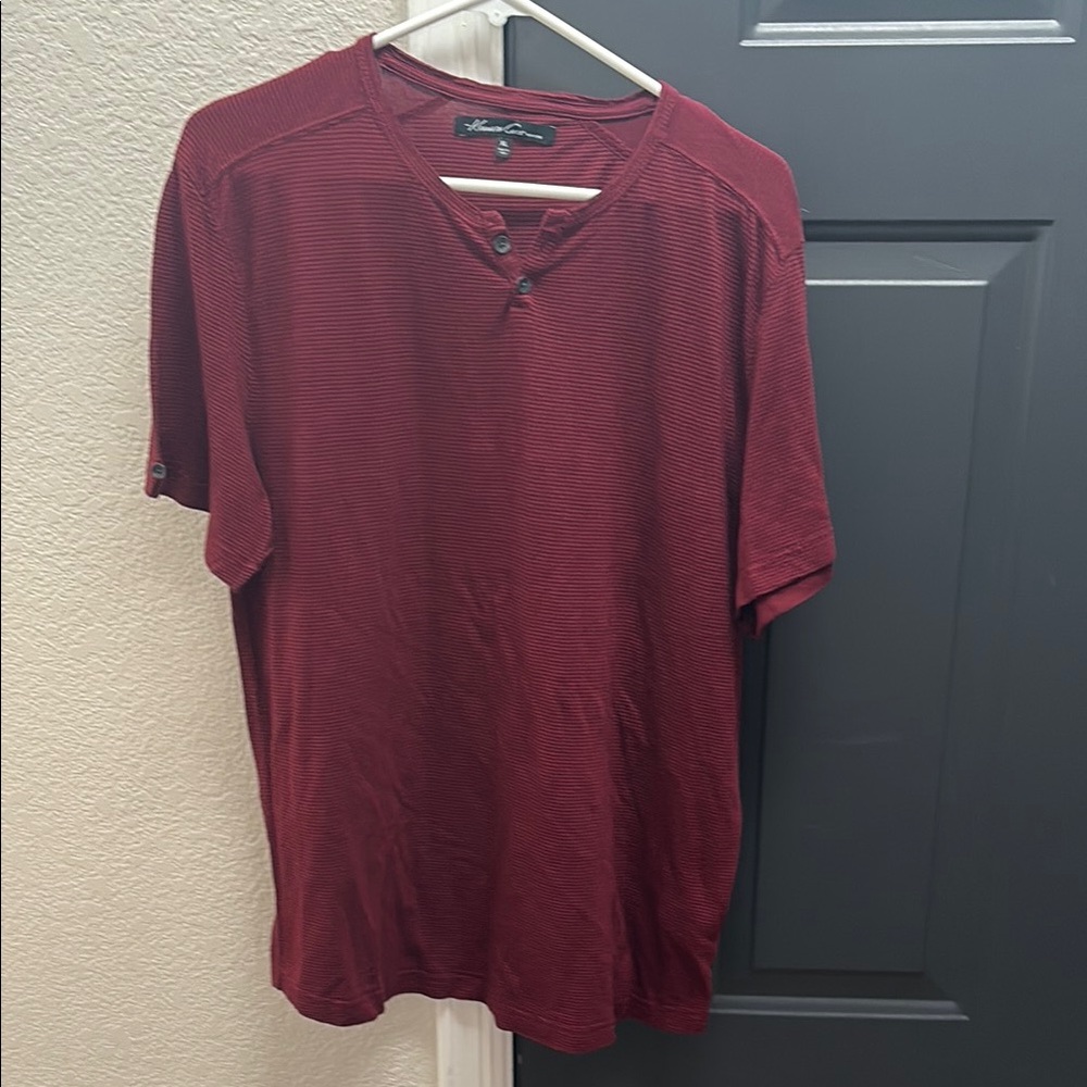 Men's Kenneth Cole XL V neck.